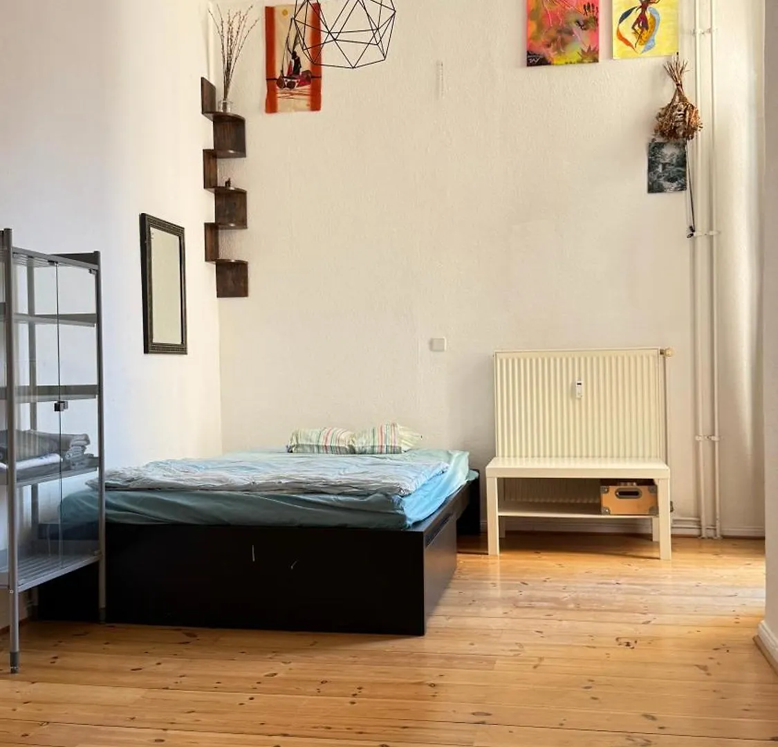 Simple Room Berlin Mitte Artist And Lgbtq Friendly