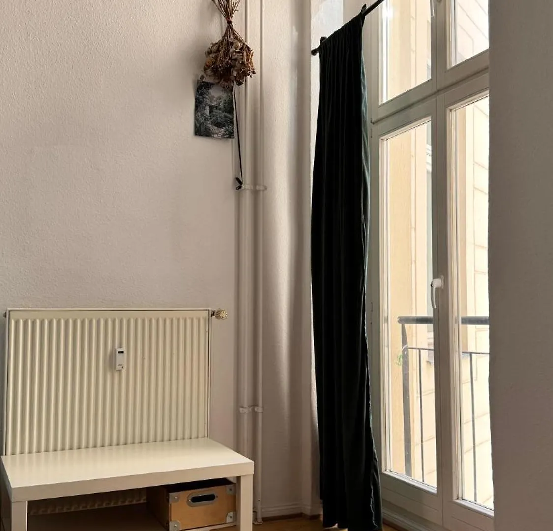 Simple Room Berlin Mitte Artist And Lgbtq Friendly 0*,  Germania